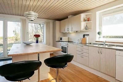 Gemütliches Ferienhaus in Thyholm mit Sauna