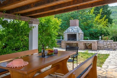 Casa de vacaciones en Labin con piscina.