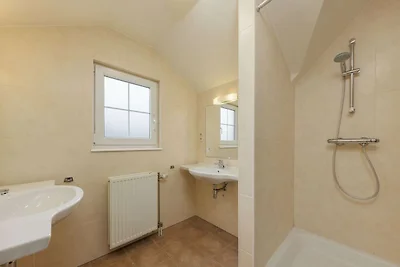 Villa mit Sauna, in der Nähe des Golfplatzes