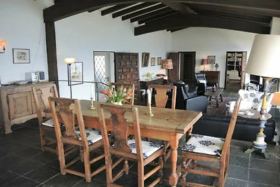 Ferienhaus in Brissago mit Schwimmbecken