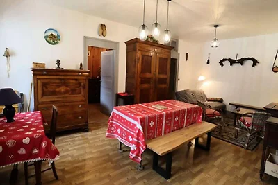 Ferienwohnung in den Alpen mit Skiraum