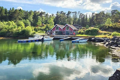 9 Personen Ferienhaus in MOSTERHAMN-By Traum