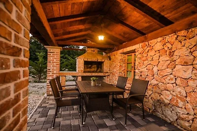 Villa a Kras con piscina