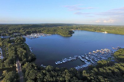 Luxe woonboot met dakterras