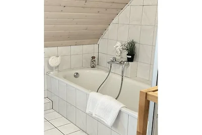 Vakantiehuis in Rees met zwembad