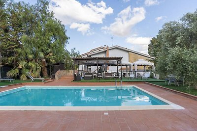 Ferienhaus in Assoro mit Garten