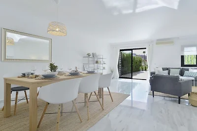 Beach House mit Pools