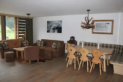 Chalet alpino con balcone e sauna