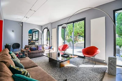 Villa Notre-Dame Piscine Parkplatz 4...