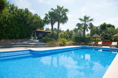 Moderne Villa mit Swimmingpool in St.