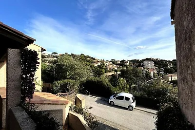 Haus nahe Pin de Bormes mit Terrasse BBQ