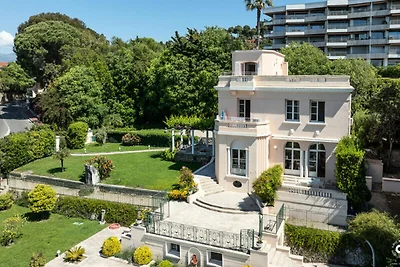 Villa in Cannes mit Pool und Meerblick