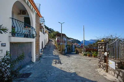 Wohnung mit Blick auf Capri in Meeresnähe