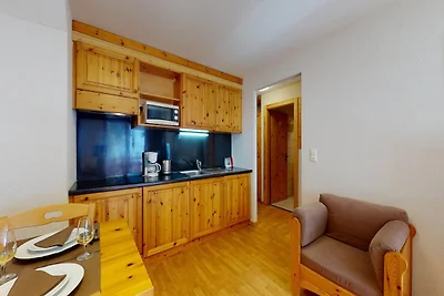 Wohnung im vierten Stock mit Balkon