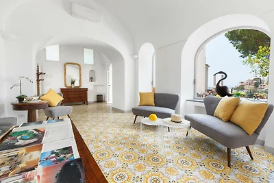 Lussuosa villa nella parte alta di Positano