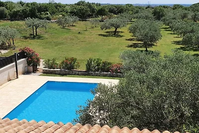 Villa in Galizana mit Schwimmbecken