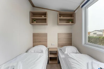 Accogliente casa mobile immersa nella natura