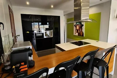 Villa am Strand mit Pool und Jacuzzi