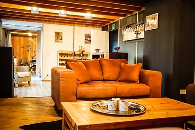 Schönes Ferienhaus in Gesves, umgeben von...