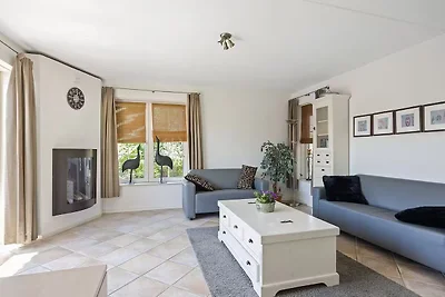 Luxuriöse Strandvilla in Makkum mit Sauna