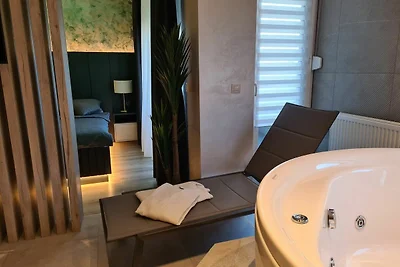 Wellness Apartments - Studio Apartment with T...
