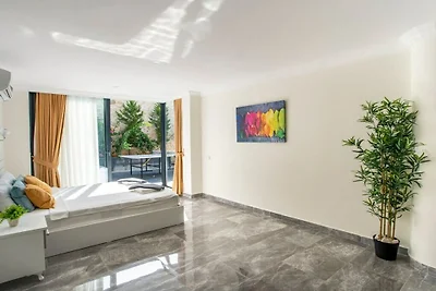 Villa in Kalkan mit Schwimmbecken