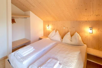 Einladendes Chalet mit Außenjacuzzi an der...