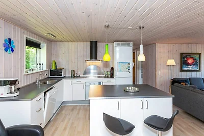 10 Personen Ferienhaus in Løgstør-By Traum