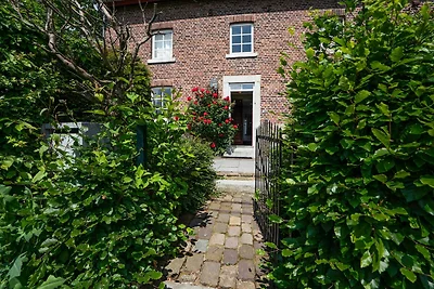 Voeren Landhuis met Tuin