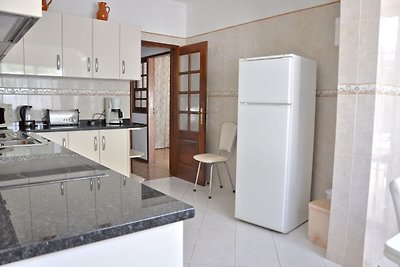 Geräumiges Ferienhaus in Vilamoura mit privat...