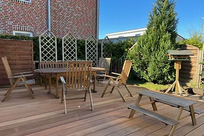 Ferienhaus in Varel mit Schwimmbecken