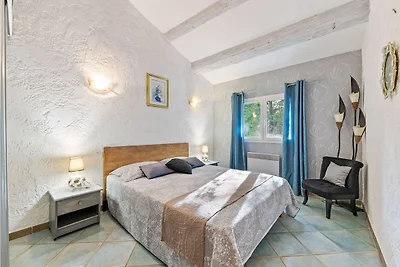 Moderna casa vacanze con piscina privata
