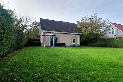 Villa in Kamperland mit Schwimmbecken