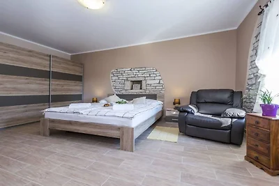 Villa a Sveti Lovreč con piscina