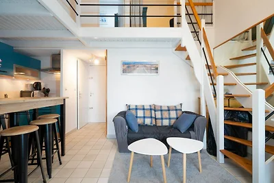 Lush apartment in Agde by the beach