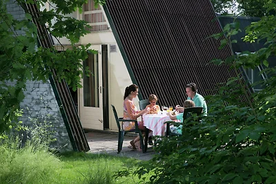 Schön eingerichteter Bungalow mit Spülmaschin...