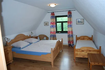 Schönes Ferienhaus in Dargun mit Pool