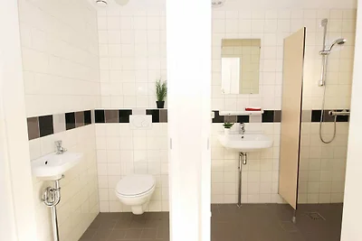 Stimmungsvoller Bungalow mit Spülmaschine, in...