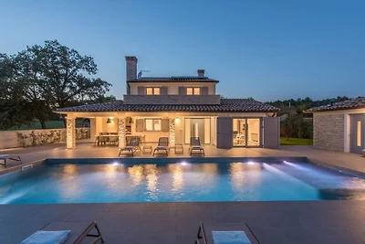 Villa en Labin con piscina