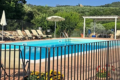 Apartment mit Gemeinschaftspool auf dem Dach
