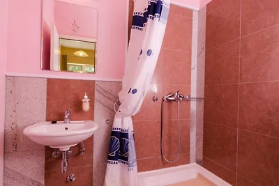 Apartments & Rooms Tapera- Comfort One-Bedroo...