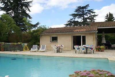 Komfortables Ferienhaus mit privatem Pool in...