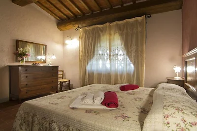 Wohnung in Bucine mit Schwimmbecken