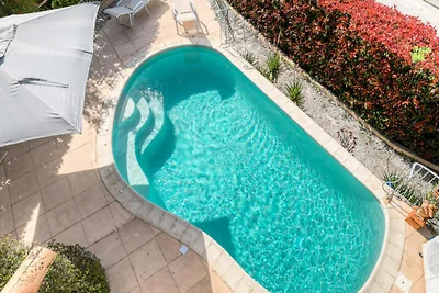 Haus an der Côte d'Azur mit Pool