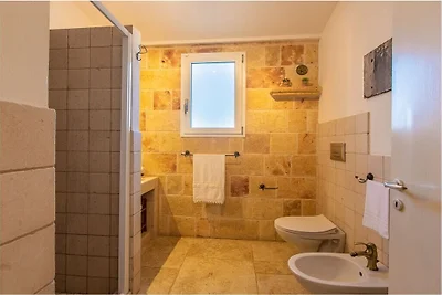Trullo con piscina per bambini