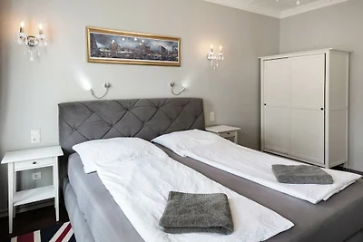 Deluxe-Design Apartment