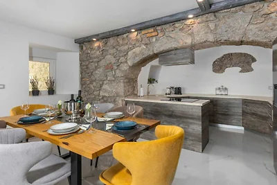 Apartments Bregha - Three Bedroom Apartment w...