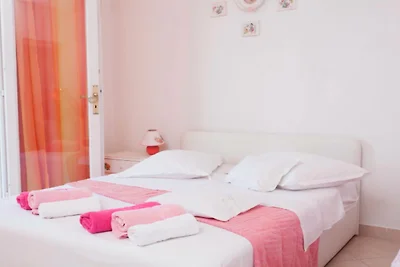 Apartments Lili Two Bedroom Apartment Sea...