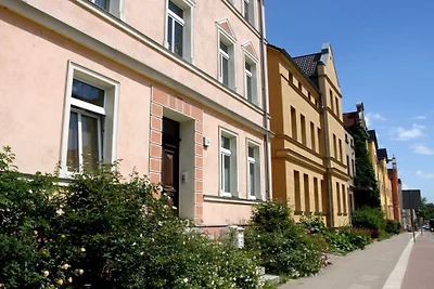 Apartament wakacyjny w Waren z basenem