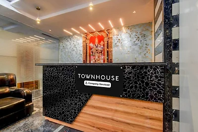 Soggiorni eleganti a Lanco Hills Gachibowli